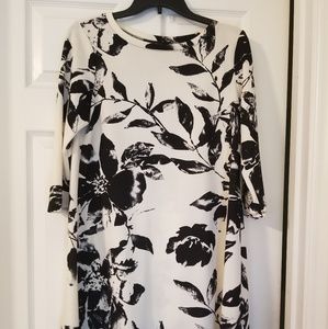 Like new Danillo Boutique black and white floral